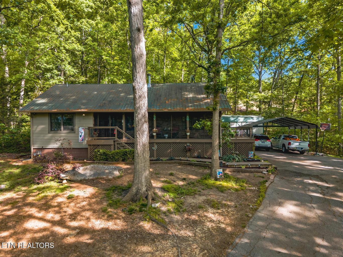 928 East Cross Road Dandridge, TN 37725 - Photo 32 of 41 32