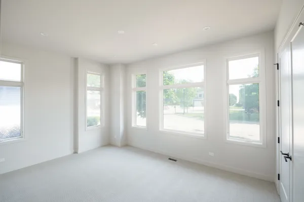 $1,575,000 | 19 Heritage Drive, Highland Park, IL 60035