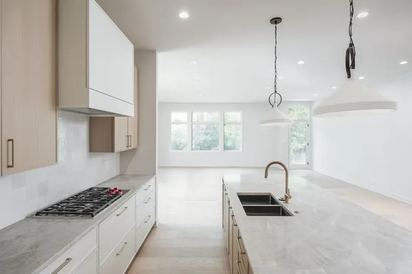 $1,575,000 | 19 Heritage Drive, Highland Park, IL 60035