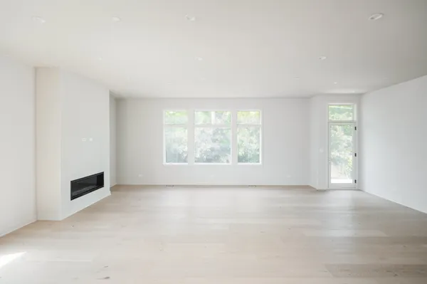 $1,575,000 | 19 Heritage Drive, Highland Park, IL 60035