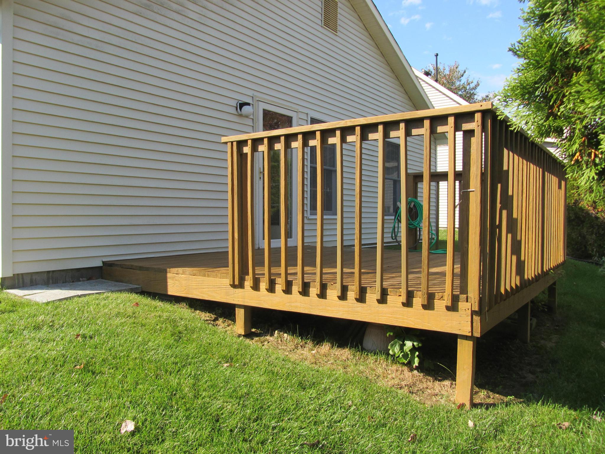796 Eastern Point Road Annapolis, MD 21401 - Photo 23 of 30 Exterior (Rear)
