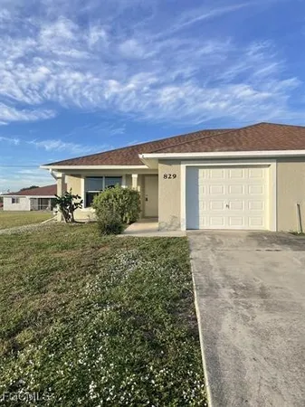 $1,500 | 829 Northeast 15th Lane, Cape Coral, FL 33909