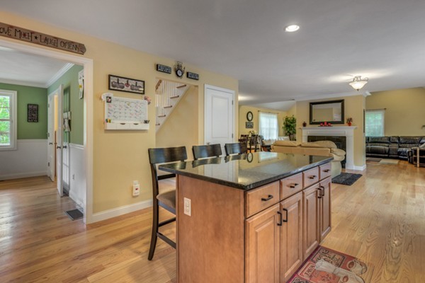 24 Ledge Road Chelmsford, MA 01863 - Photo 16 of 30