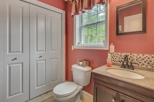 24 Ledge Road Chelmsford, MA 01863 - Photo 18 of 30