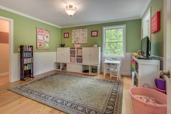 24 Ledge Road Chelmsford, MA 01863 - Photo 7 of 30