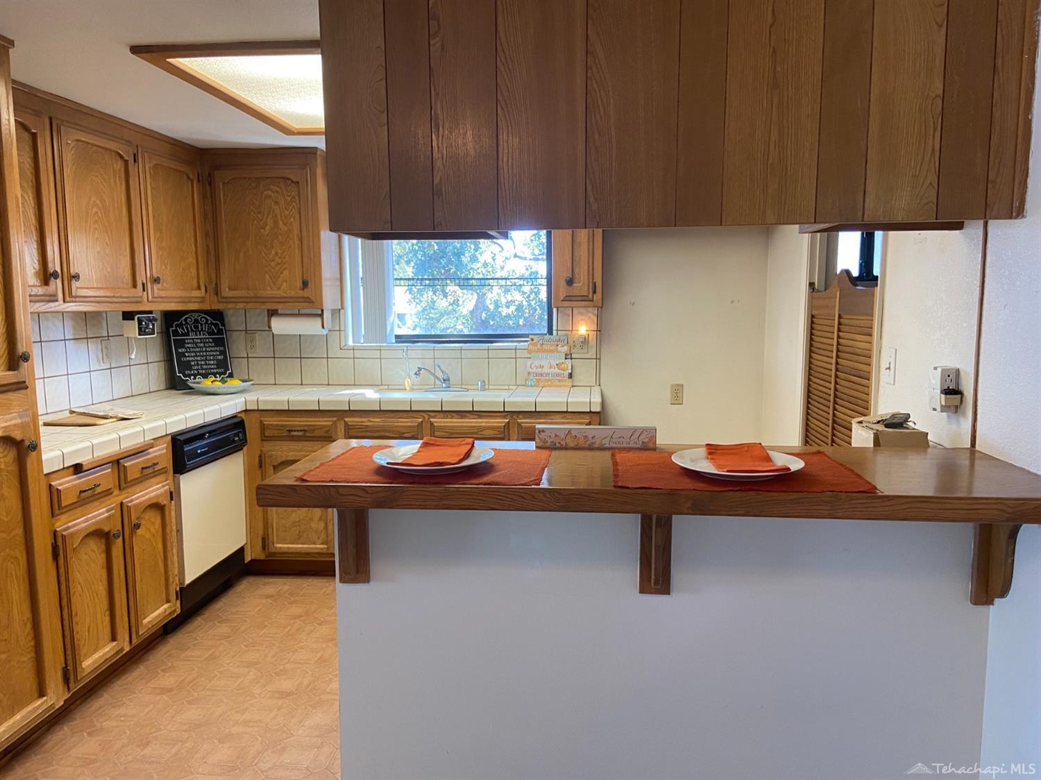21229 Quail Springs Road Tehachapi, CA 93561 - Photo 6 of 31 Gallery Image 6