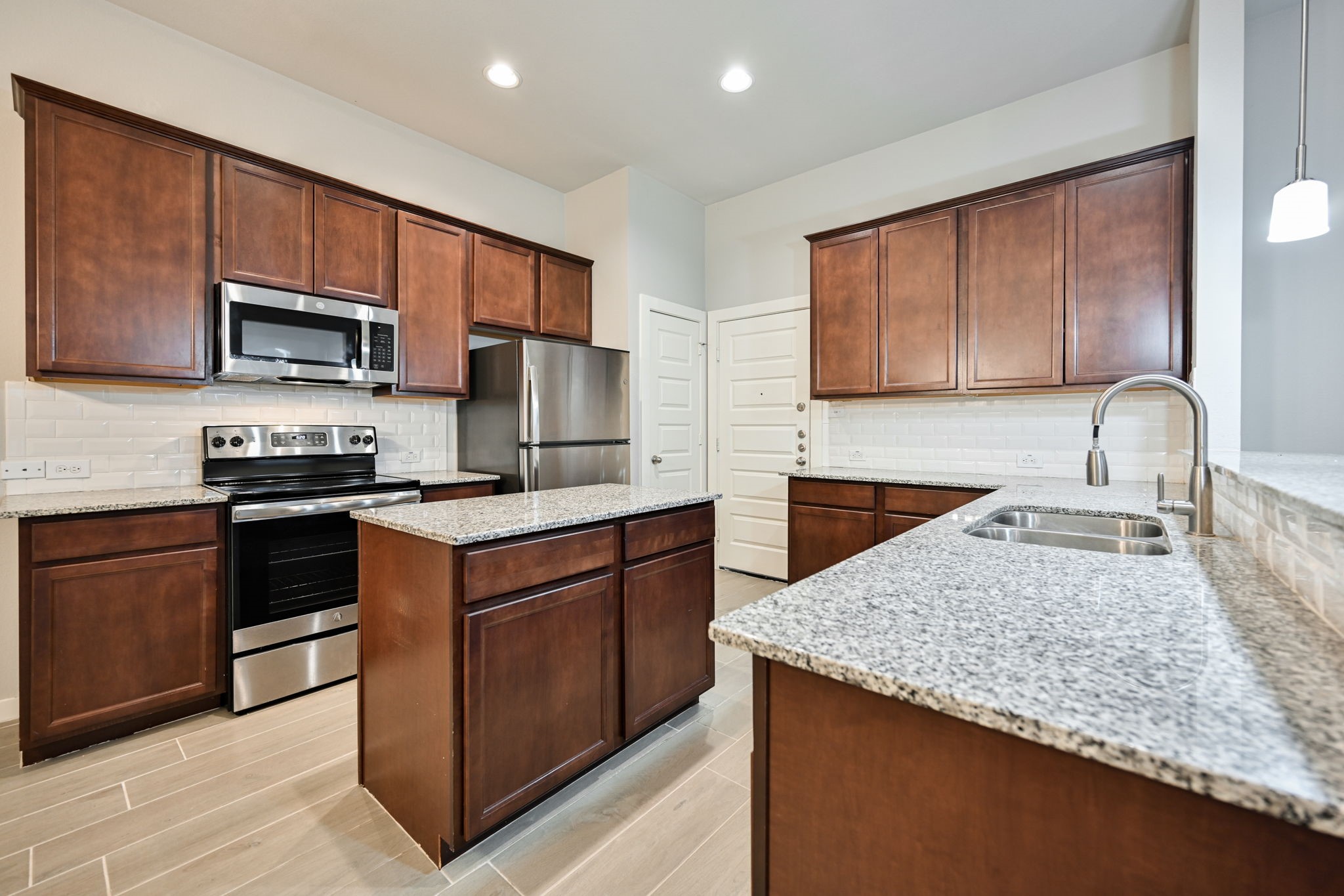 127 Wickersham, Unit A Conroe, TX 77304 - Photo 14 of 36