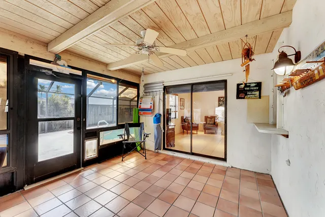 a view of a storage & utility room