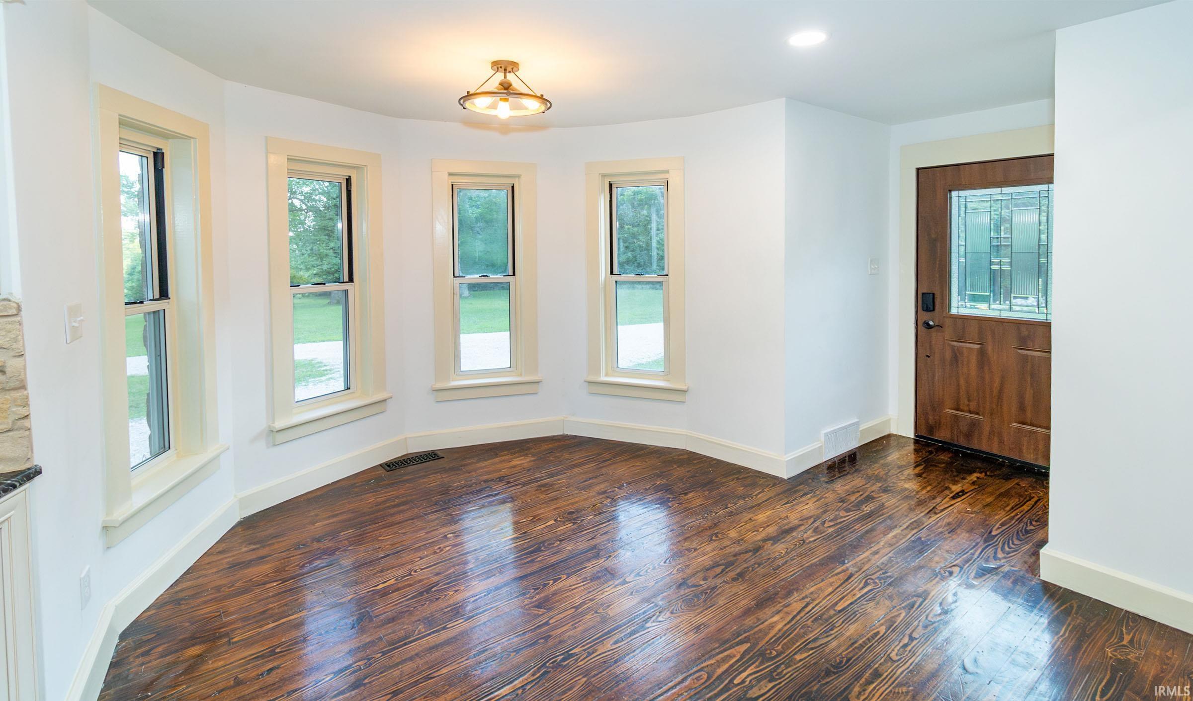 9325 Baumgart Road Evansville, IN 47725 - Photo 7 of 18