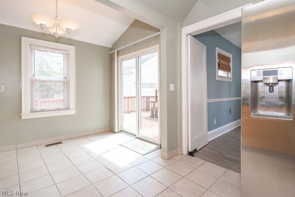 1123 Gordon Road Lyndhurst, OH 44124 - Photo 10 of 34