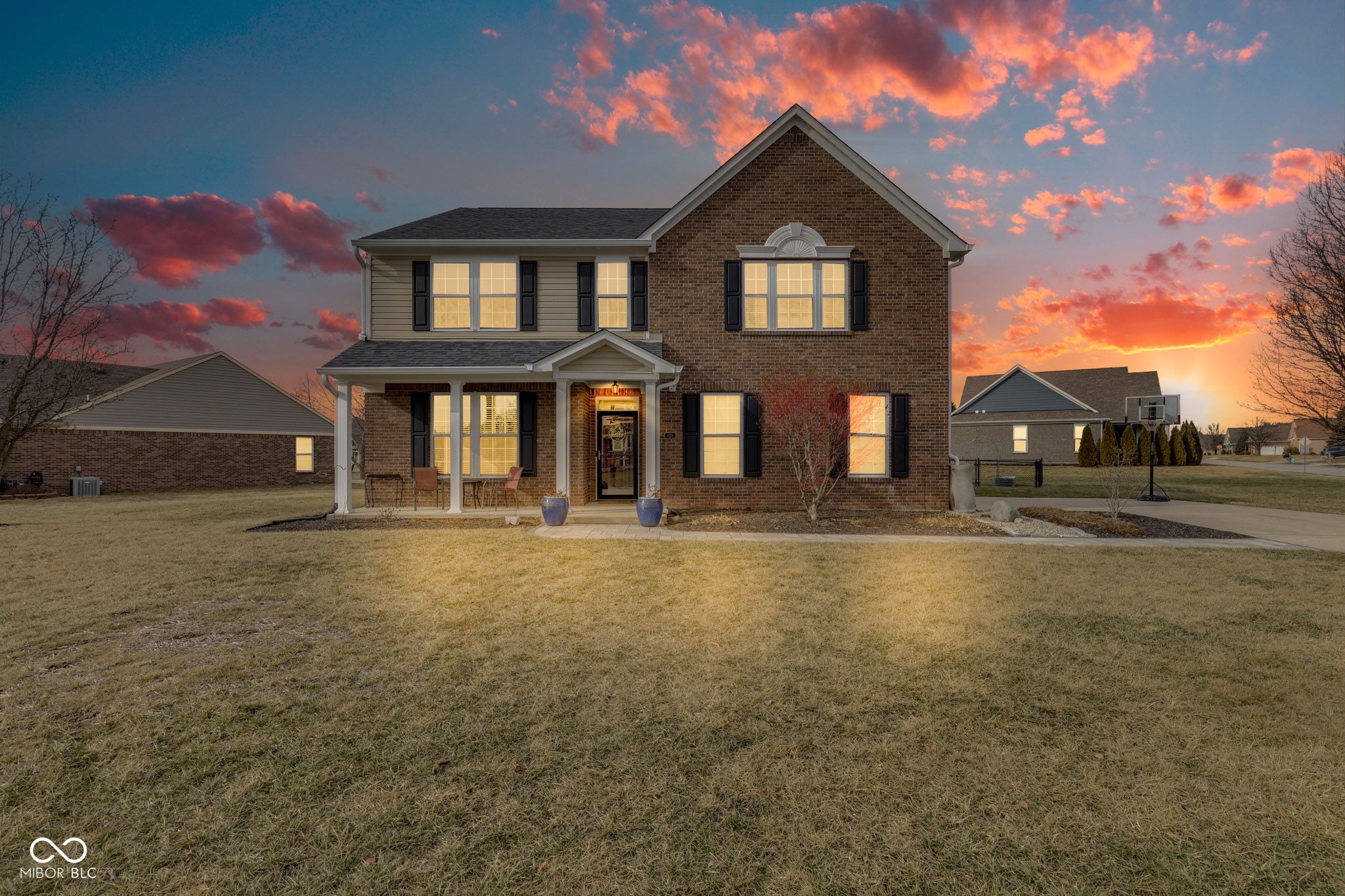 8218 Elsen Ridge Avon, IN 46123 - Photo 3 of 65 Gallery Image 3