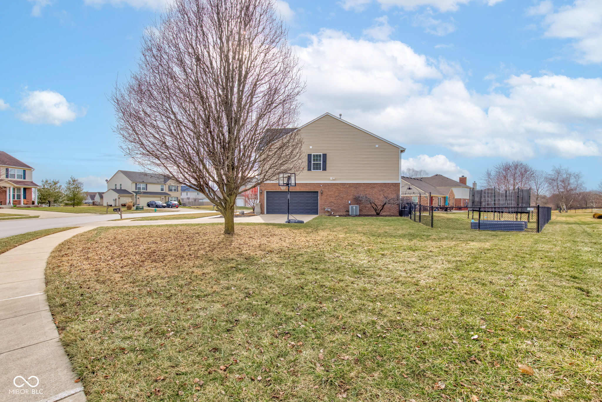 8218 Elsen Ridge Avon, IN 46123 - Photo 6 of 65 Gallery Image 6