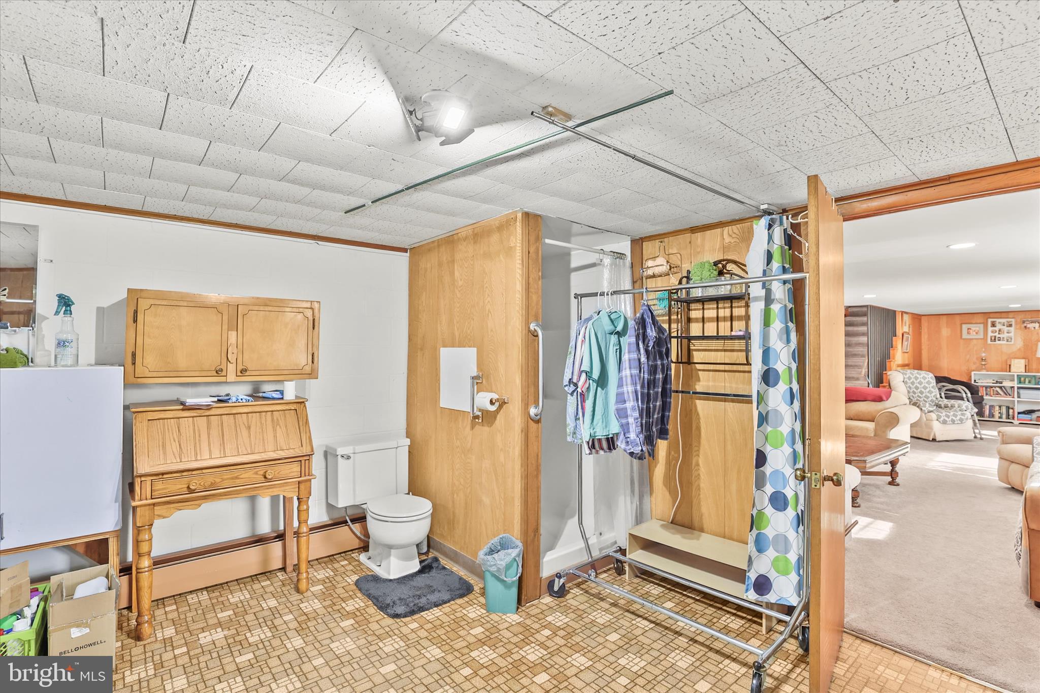 4050 Grandview Road Hanover, PA 17331 - Photo 28 of 47 a bathroom with a toilet sink and a shower