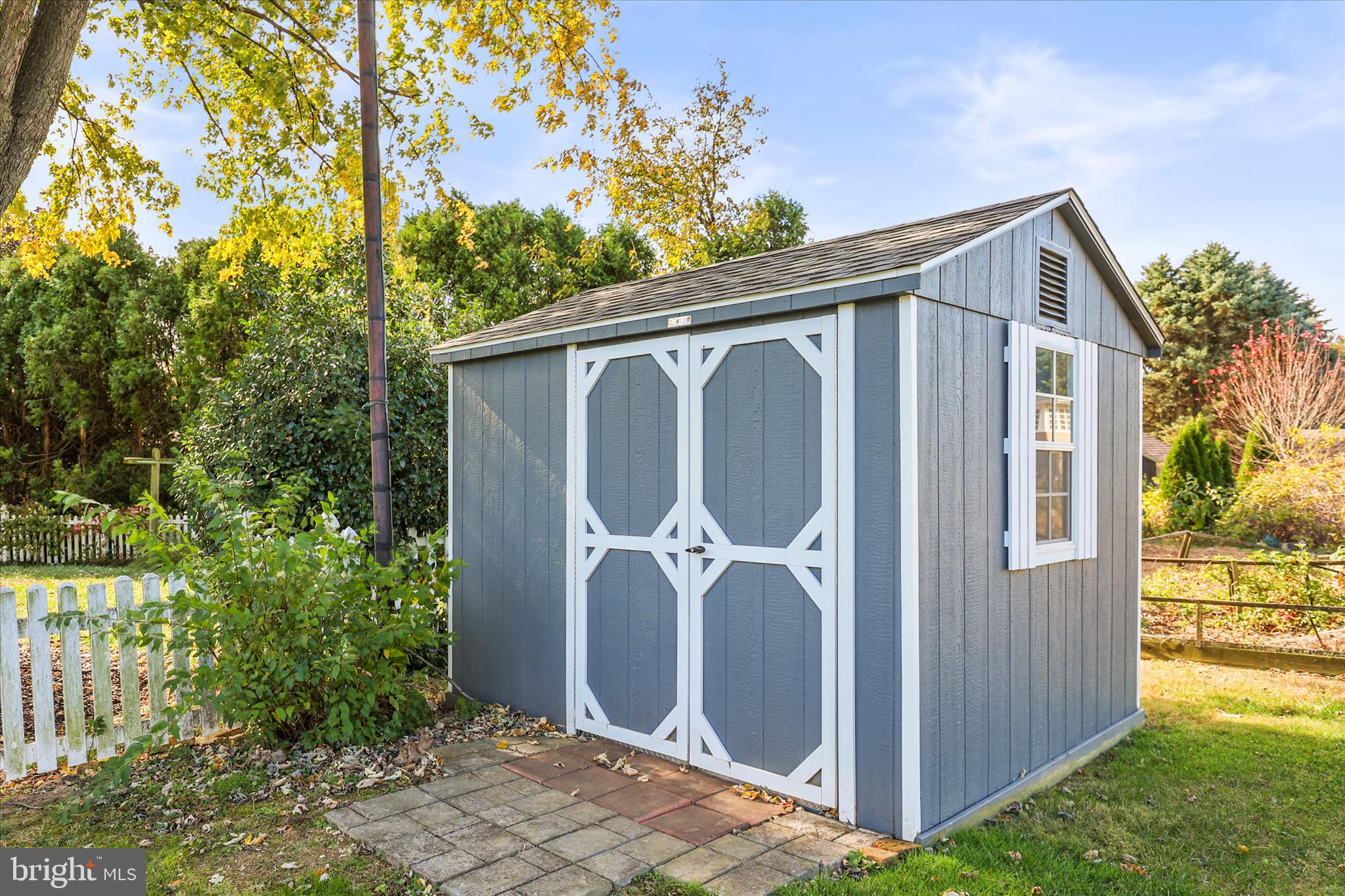 4050 Grandview Road Hanover, PA 17331 - Photo 44 of 47 a front view of a house with garden