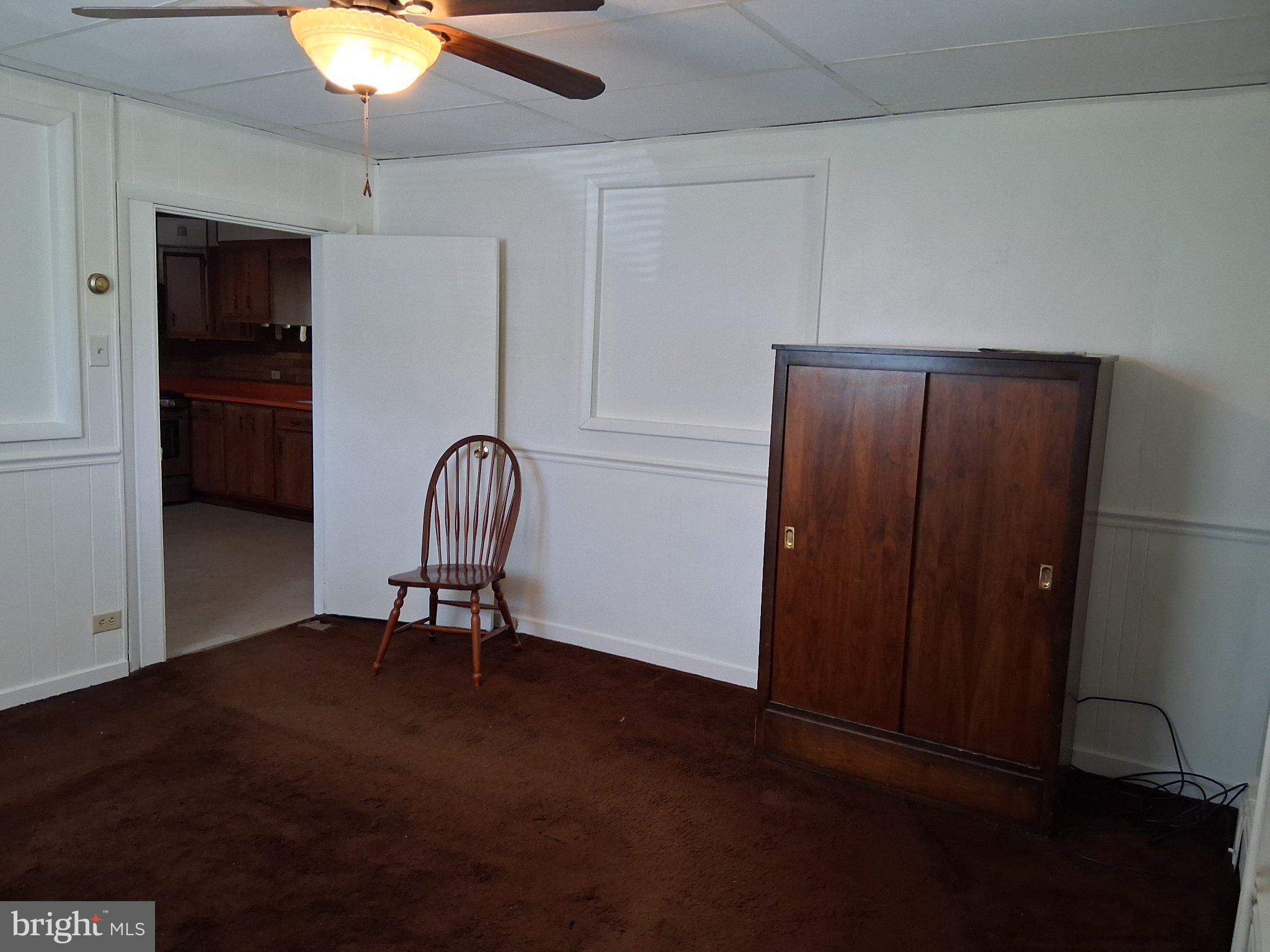 265 View Street Johnstown, PA 15902 - Photo 35 of 66 Cozy space with warm, inviting tones.