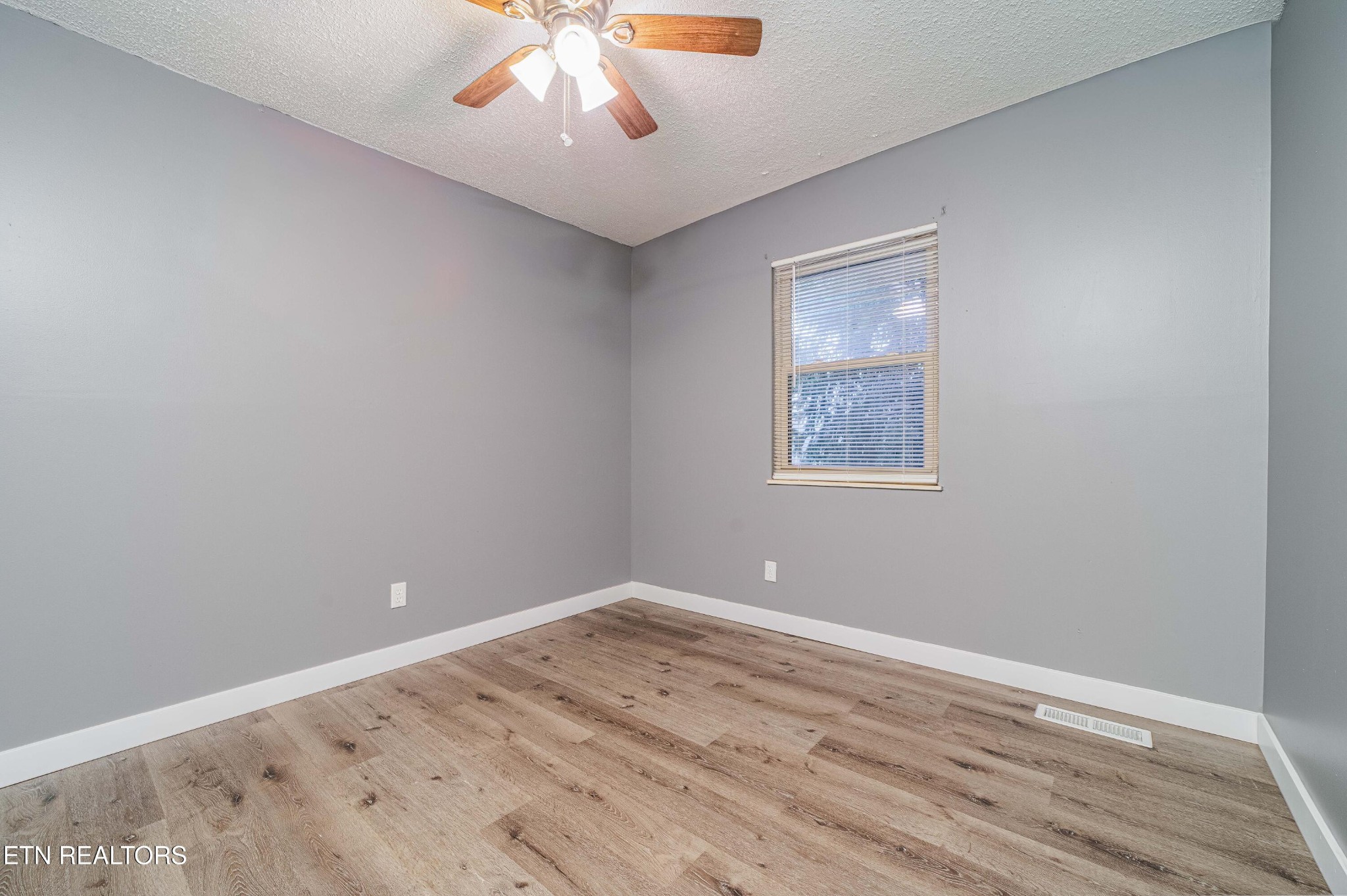 3424 Inverness Road Knoxville, TN 37931 - Photo 16 of 30 Gallery Image 16