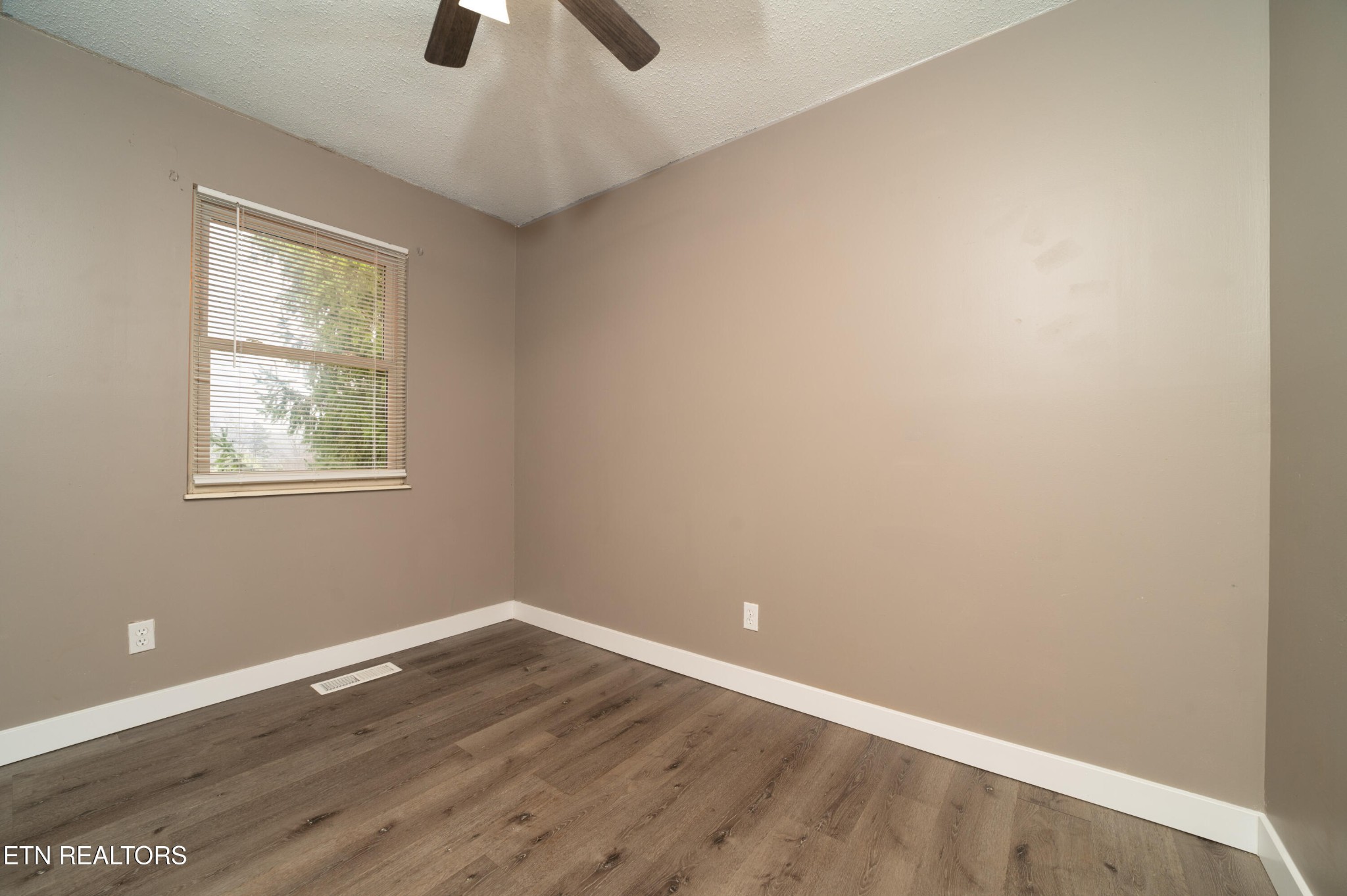 3424 Inverness Road Knoxville, TN 37931 - Photo 23 of 30 Gallery Image 23