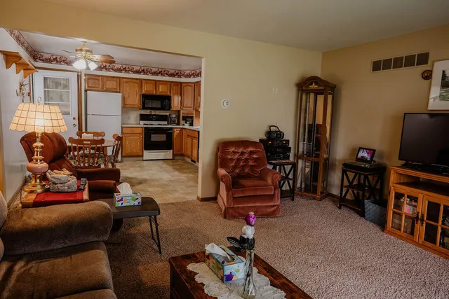 $169,900 | 920 Andover Court Southeast, Grand Rapids, MI 49508