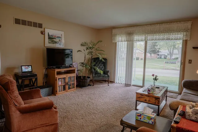 $169,900 | 920 Andover Court Southeast, Grand Rapids, MI 49508