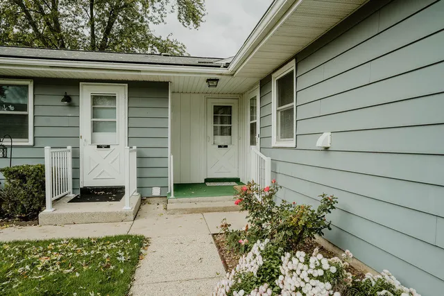 $169,900 | 920 Andover Court Southeast, Grand Rapids, MI 49508