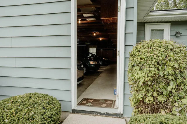 $169,900 | 920 Andover Court Southeast, Grand Rapids, MI 49508