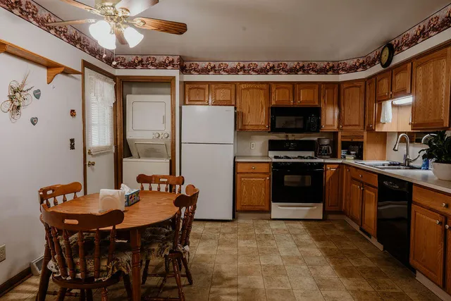 $169,900 | 920 Andover Court Southeast, Grand Rapids, MI 49508