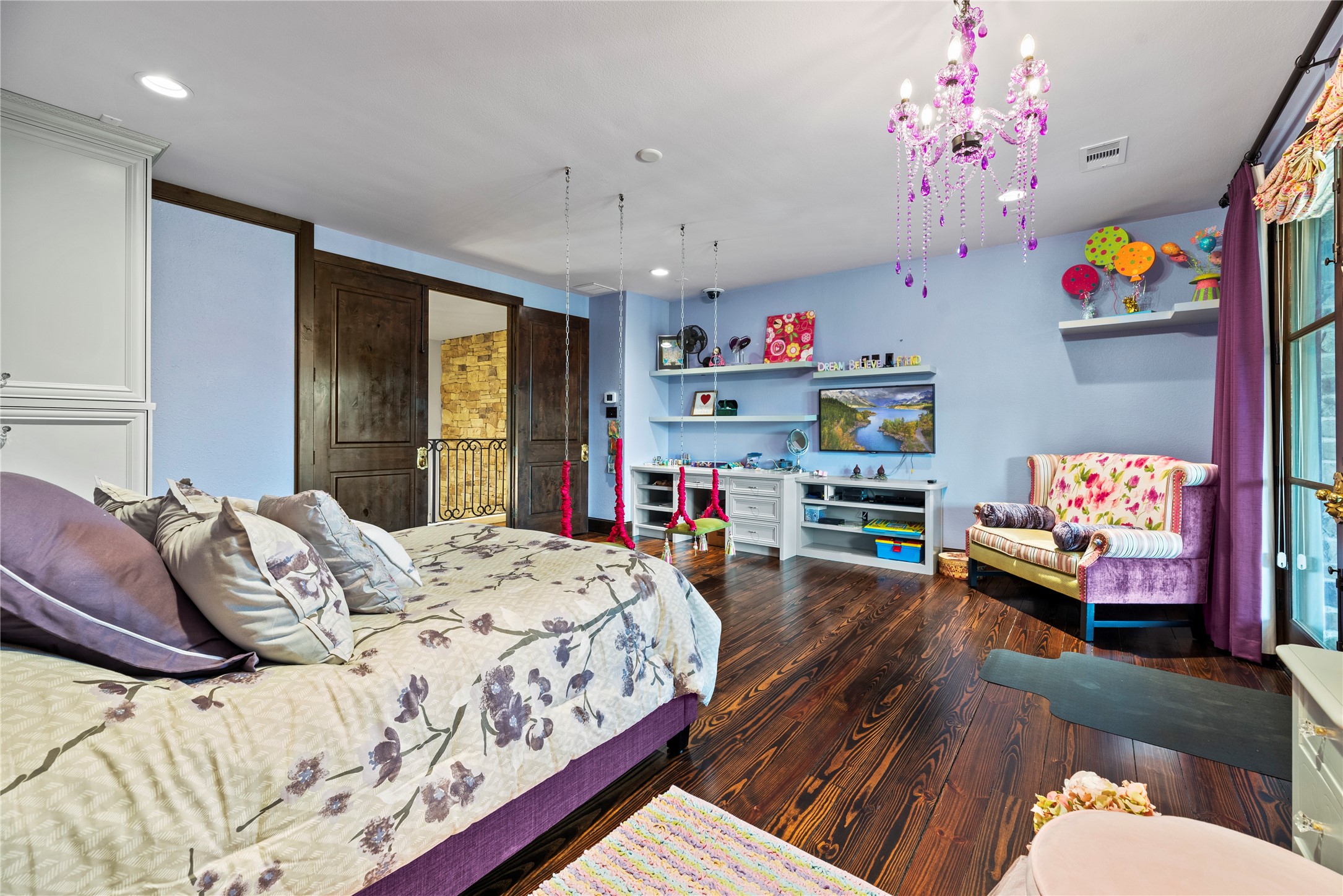 7715 Firethorne Creek Court Spring, TX 77389 - Photo 32 of 50 a bedroom with bed and a window