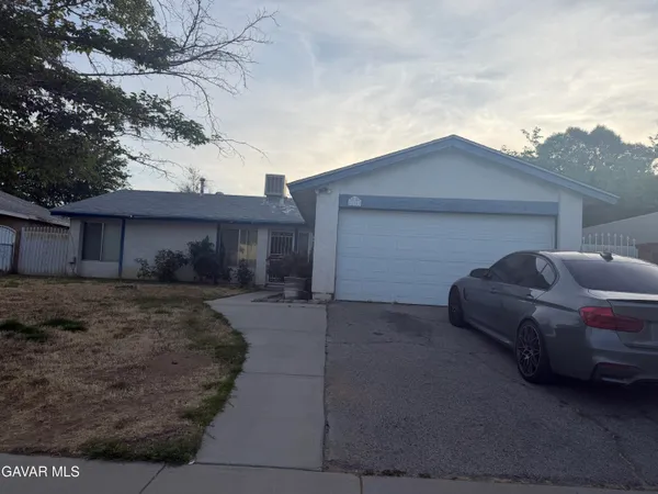 $388,000 | 42949 38th Street West, Lancaster, CA 93536