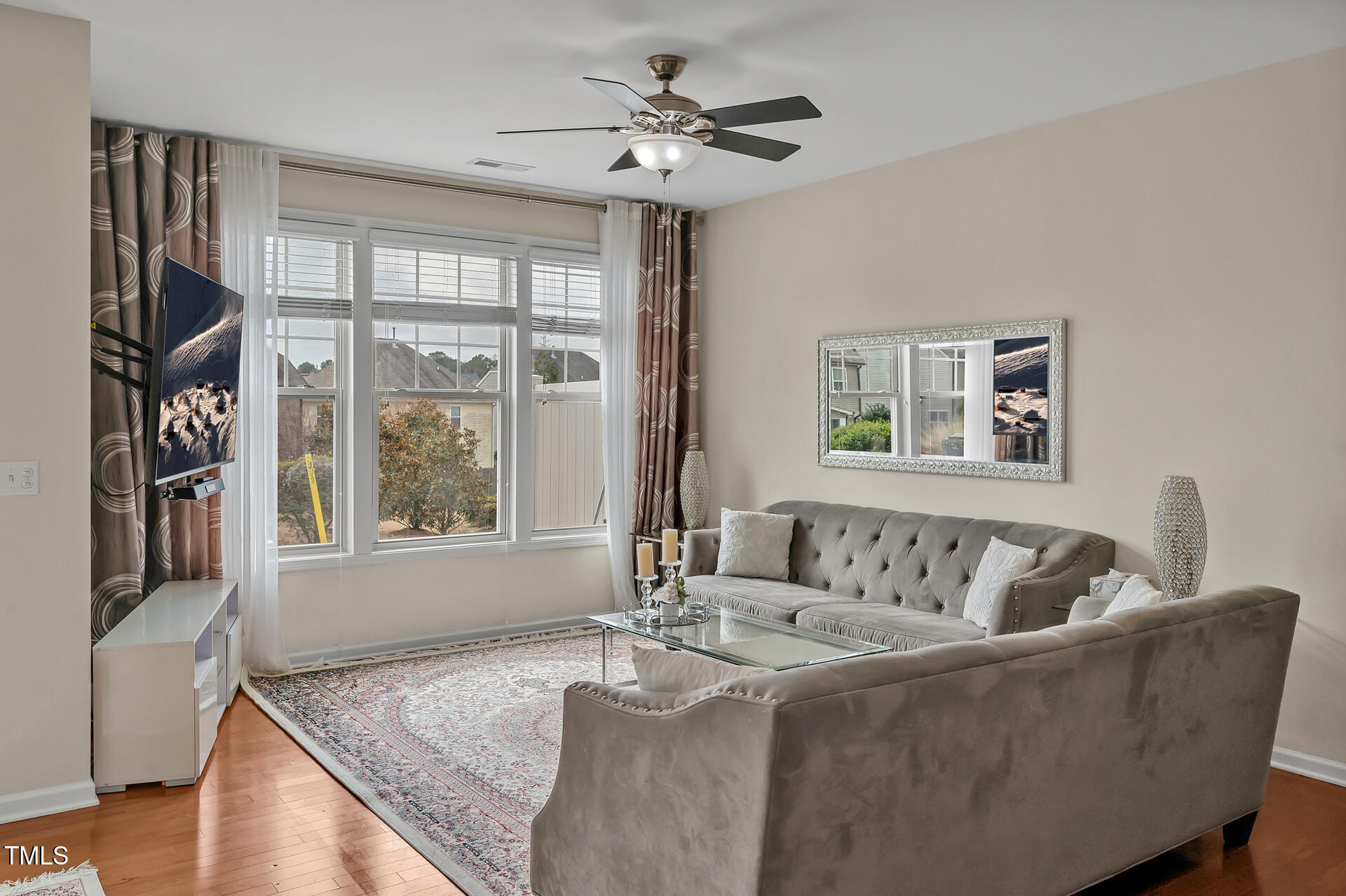 7707 Weathered Oak Way Raleigh, NC 27616 - Photo 6 of 33 FAR_3362