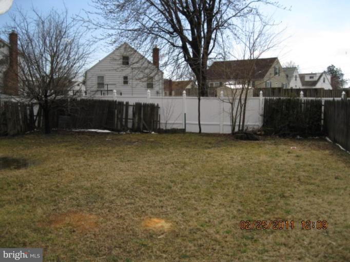 311 German Hill Road Dundalk, MD 21222 - Photo 11 of 19 Back yard
