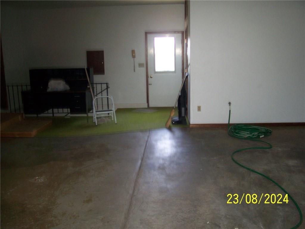 748 Narrows Road Connellsville, PA 15425 - Photo 23 of 32 a view of livingroom with furniture