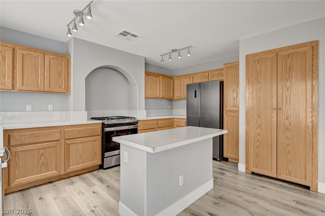 7259 Cestrum Road Las Vegas, NV 89113 - Photo 8 of 32 Gallery Image 8