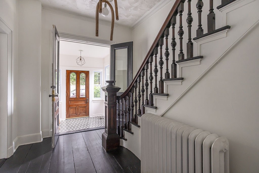 519 Spring Street Newport, RI 02840 - Photo 4 of 40