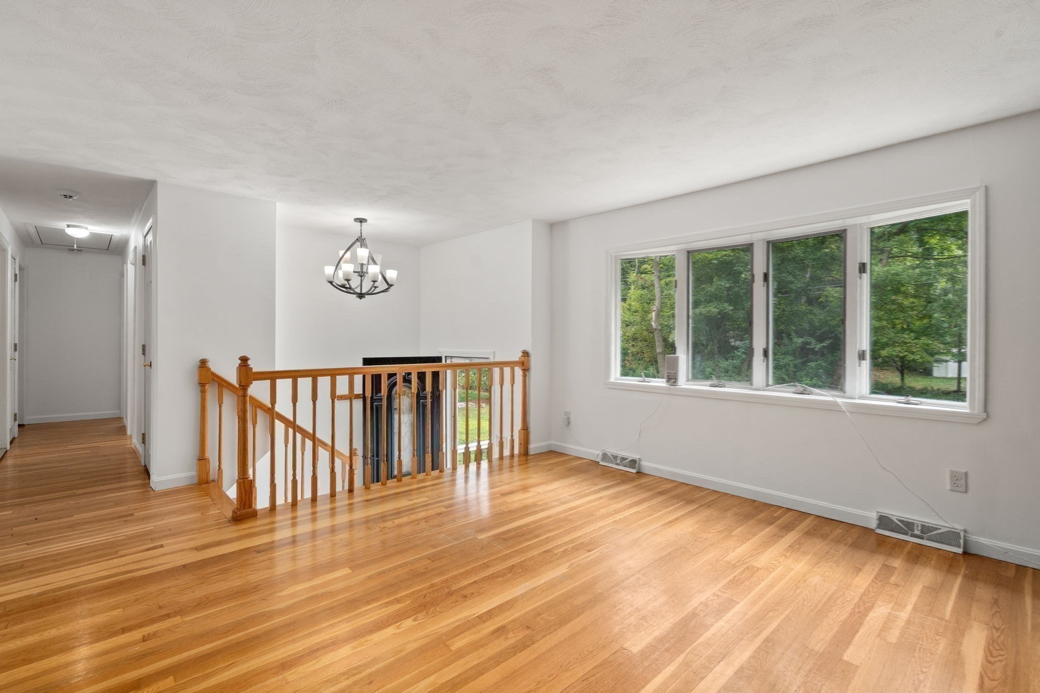 22 Allen Road Billerica, MA 01821 - Photo 8 of 29 Gallery Image 8