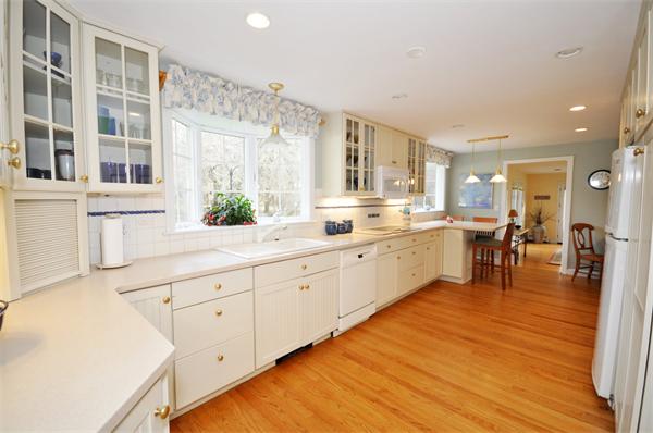 210 Powder Mill Road Concord, MA 01742 - Photo 3 of 13