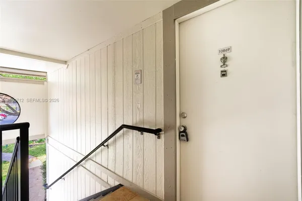 $1,675 | 10869 West Clairmont Circle, Unit 209, Tamarac, FL 33321