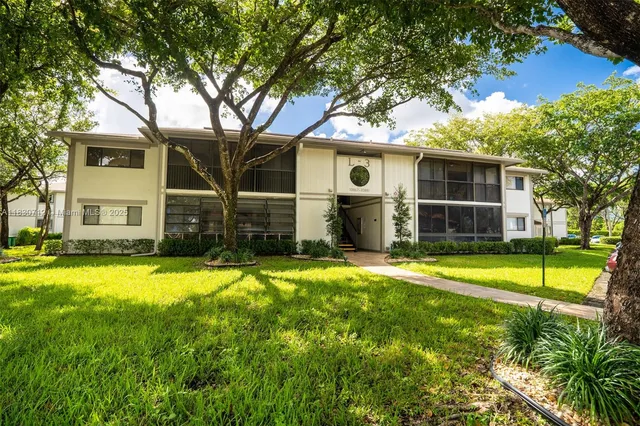 $1,675 | 10869 West Clairmont Circle, Unit 209, Tamarac, FL 33321