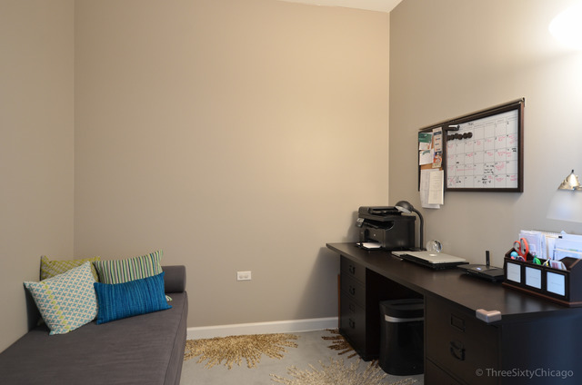 1629 South Prairie Avenue, Unit 809 Chicago, IL 60616 - Photo 12 of 24 a living room with furniture and wooden floor