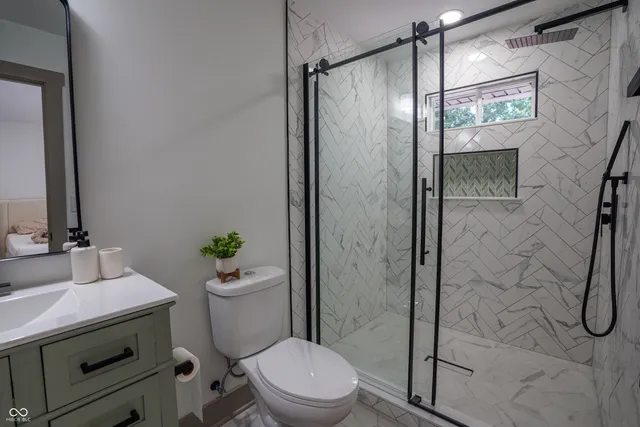 $629,999 | 1537 Greer Dell Road, Indianapolis, IN 46260