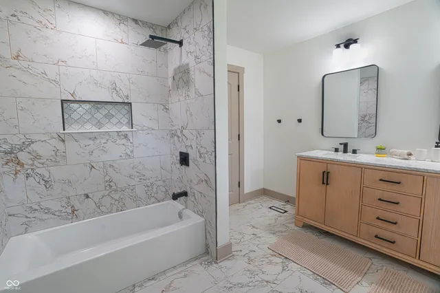 $629,999 | 1537 Greer Dell Road, Indianapolis, IN 46260