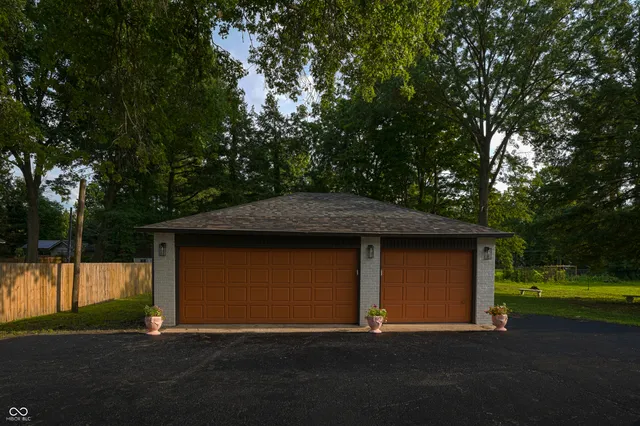 $629,999 | 1537 Greer Dell Road, Indianapolis, IN 46260