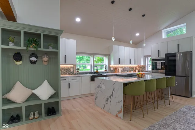 $629,999 | 1537 Greer Dell Road, Indianapolis, IN 46260