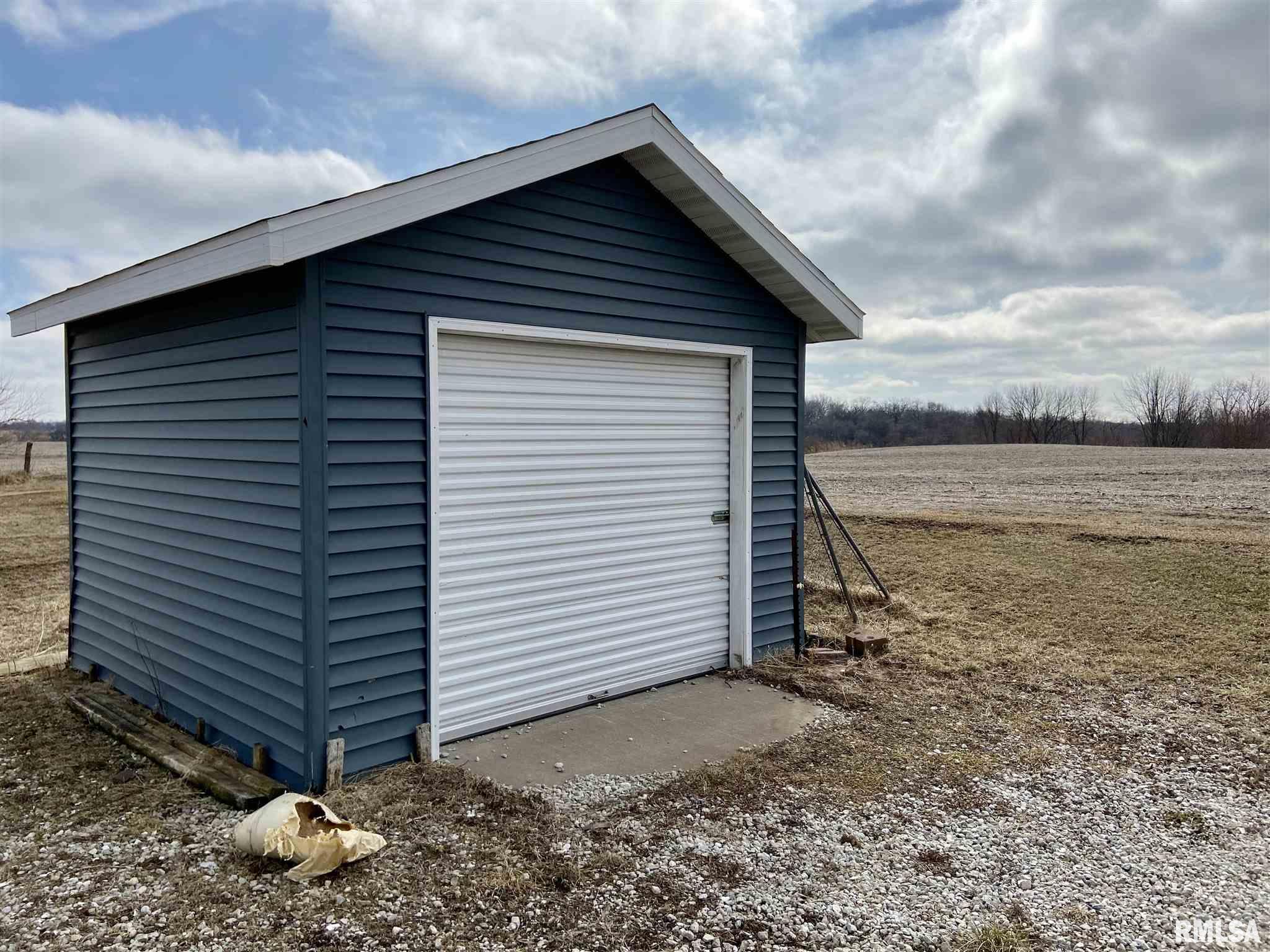 879 230th Street Viola, IL 61486 - Photo 14 of 23 Gallery Image 14