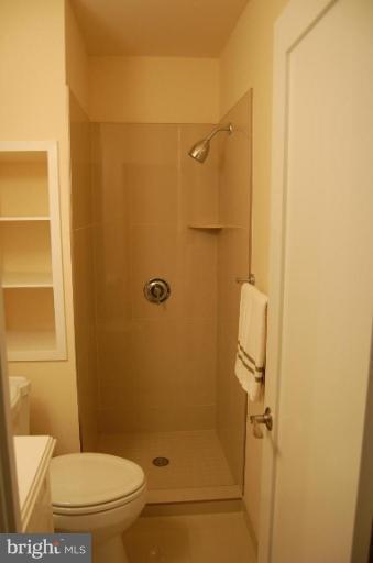 3938 Rickover Road Silver Spring, MD 20902 - Photo 11 of 28 Bath #1