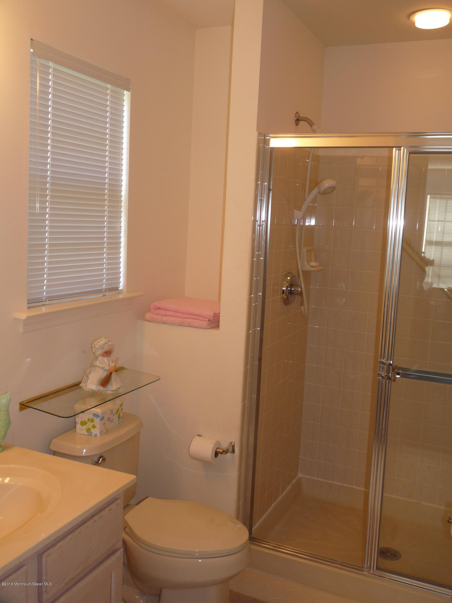 14 Clear Lake Road Whiting, NJ 08759 - Photo 16 of 29 Master Bedroom Bath