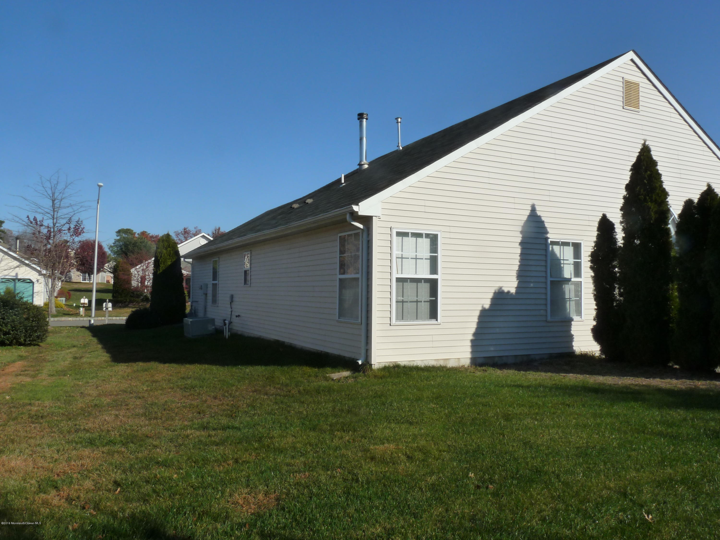14 Clear Lake Road Whiting, NJ 08759 - Photo 22 of 29 Back and right side yard