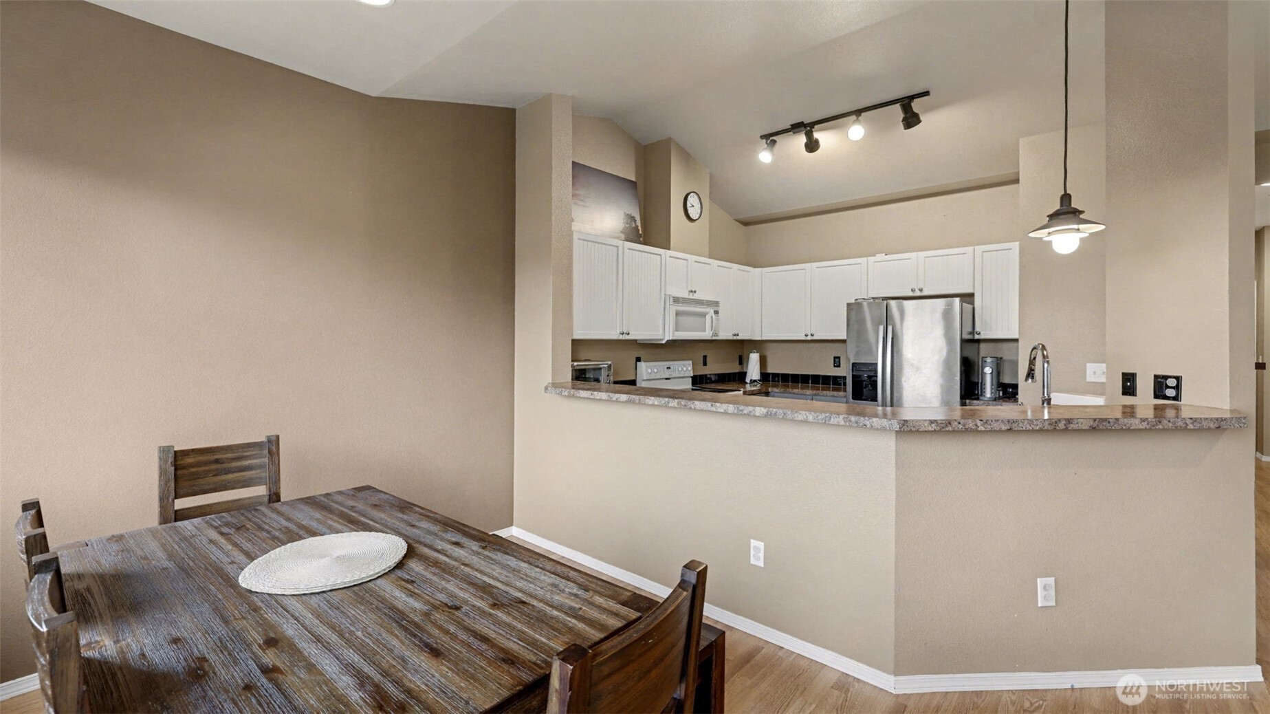 1500 South 18th Street, Unit S202 Renton, WA 98055 - Photo 6 of 28