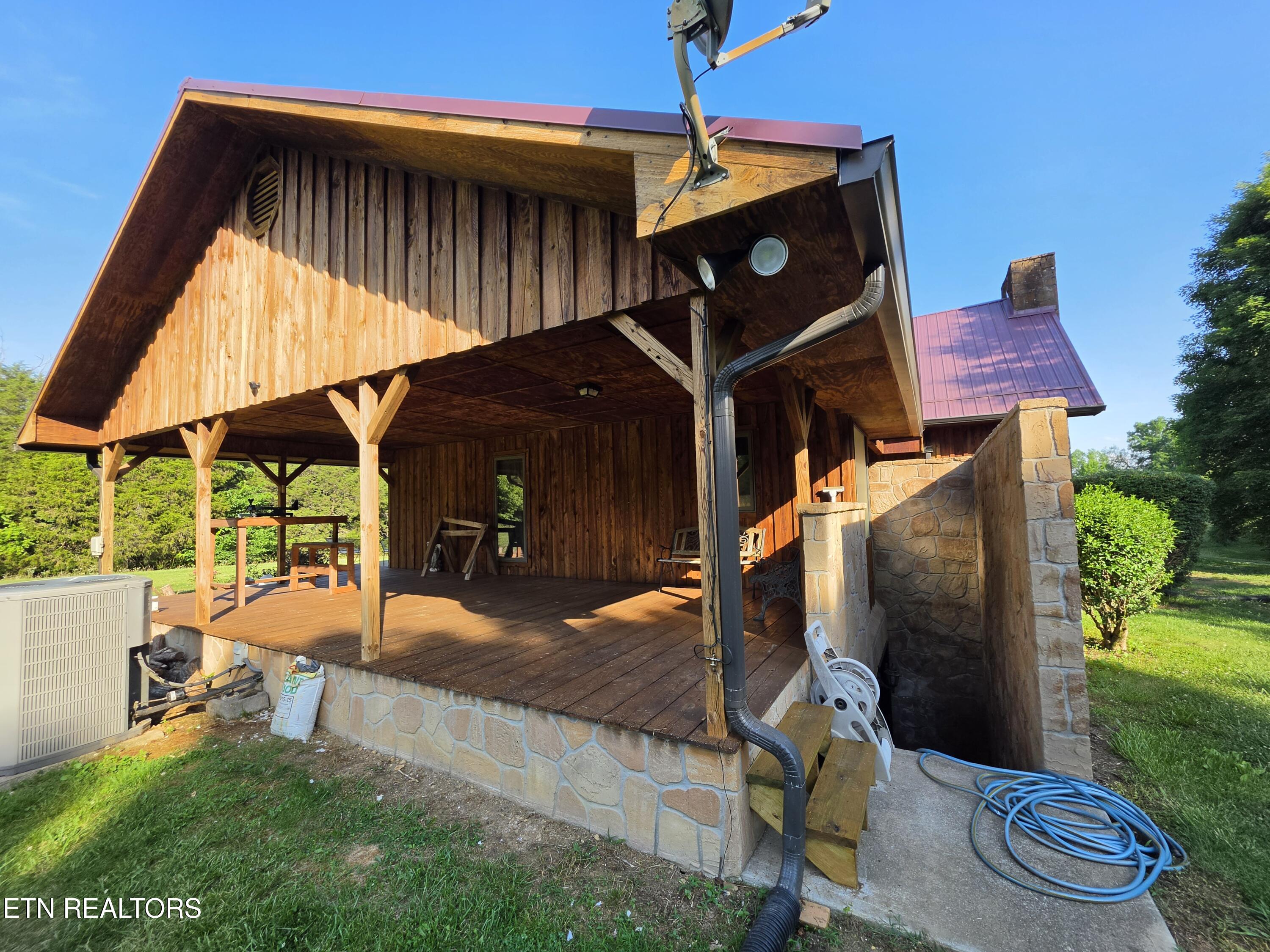 264 Carlos Road Sneedville, TN 37869 - Photo 15 of 58 20260611_181448