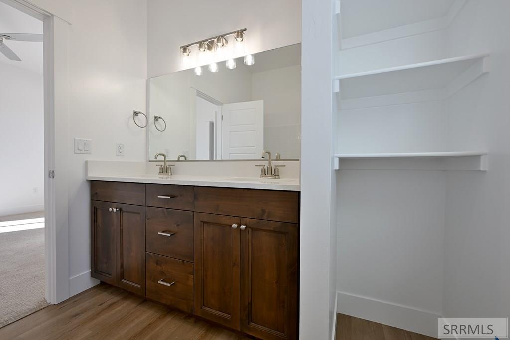 3148 Peacock Lane Ammon, ID 83406 - Photo 7 of 17 Primary Ensuite