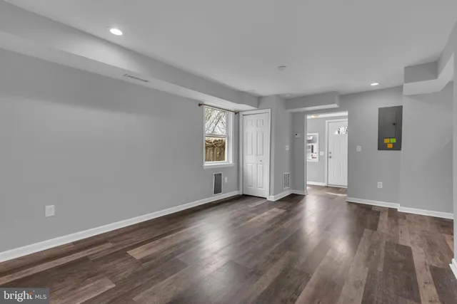 $270,000 | 8114 Longpoint Road, Dundalk, MD 21222